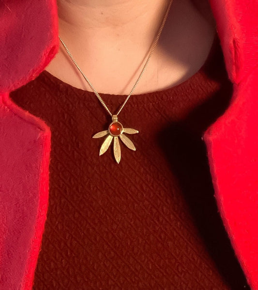 Laurel Pendant Necklace in Carnelian