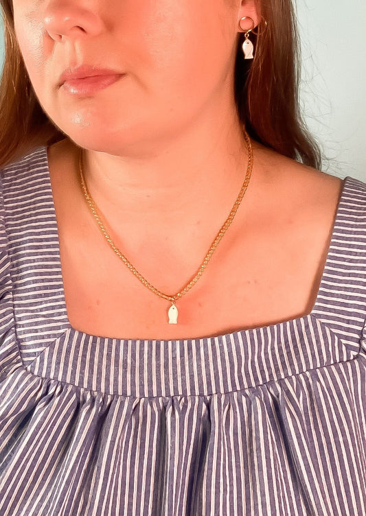 Mother of Pearl Fish Charm Beaded Necklace in Topaz