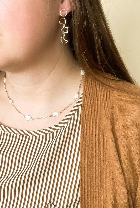 Minimal Charm Necklace- Mother of Pearl